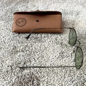 Ray-Ban | Accessories | Rayban Round Transition Sunglasses  display picture 1